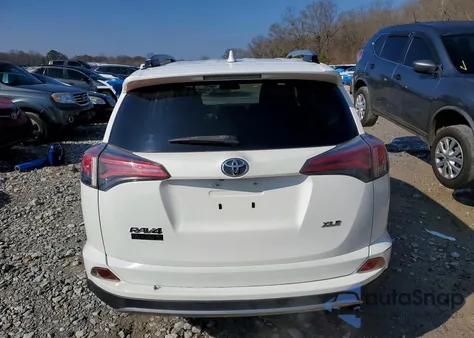 2018 Toyota Rav4 Adventure из США, поврежденный, VIN JTMWFREV2JJ194009